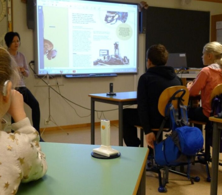 83 prosent av skolene er i mål med lærernormen på småskoletrinnet, men det gjenstår fortsatt en del - spesielt i storkommunene.