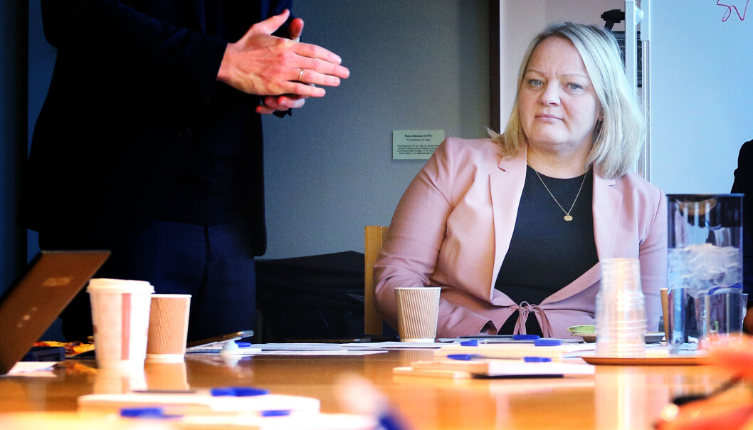 Mona Fagerås og SV er kritiske til at regjeringen åpner for bruk av hjemmeskole også på gult nivå. Mona Fagerås og SV er kritiske til at regjeringen åpner for bruk av hjemmeskole også på gult nivå.