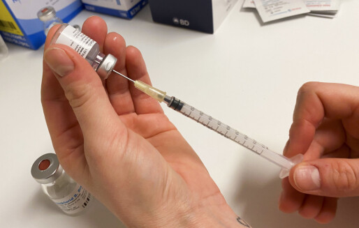 Nye prioriteringer i vaksinekøen skaper frustrasjon i kommunene