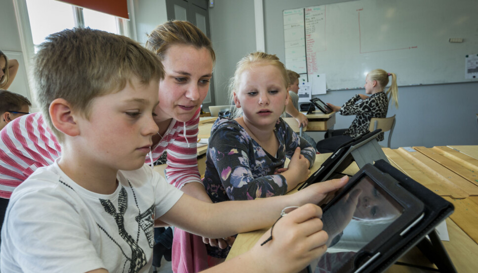 Bruken av assistenter i skolen fortsetter å øke.