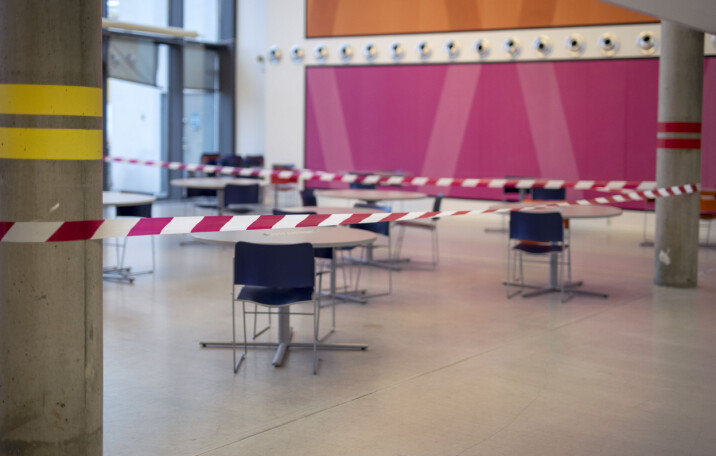 Skoler og universiteter må være forberedt på rødt nivå også etter 19. januar.