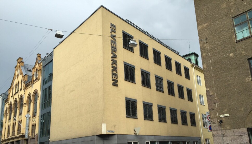 Ungdomsskolene og de videregående Oslo skal fortsatt drives på det strengeste smittevernsnivået. På bildet: Elvebakken videregående skole i Oslo sentrum.