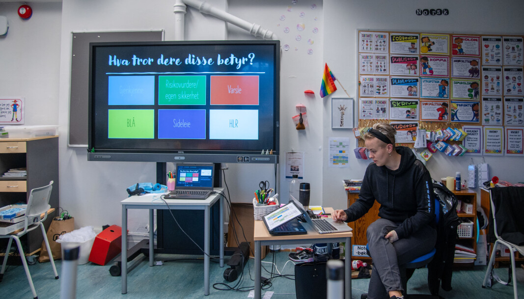 – Elevene skal ut i en verden som er mye mer digital enn for bare fem år siden, sier lærer Stine Hatt Fossli. – Elevene skal ut i en verden som er mye mer digital enn for bare fem år siden, sier lærer Stine Hatt Fossli.