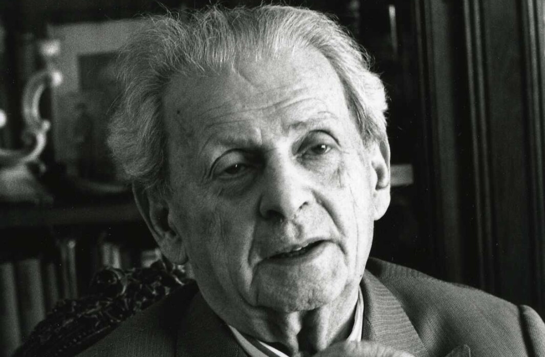 Artikkelen drøftar danning og historiemedvit i lys av Emmanuel Levinas sine etiske refleksjonar. Artikkelen drøftar danning og historiemedvit i lys av Emmanuel Levinas sine etiske refleksjonar.