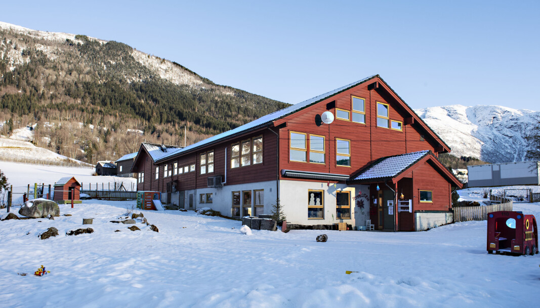 Barnehagen i Ulvik. Smittetrykket i kommunen har økt kraftig de siste dagene. Barnehagen i Ulvik. Smittetrykket i kommunen har økt kraftig de siste dagene.