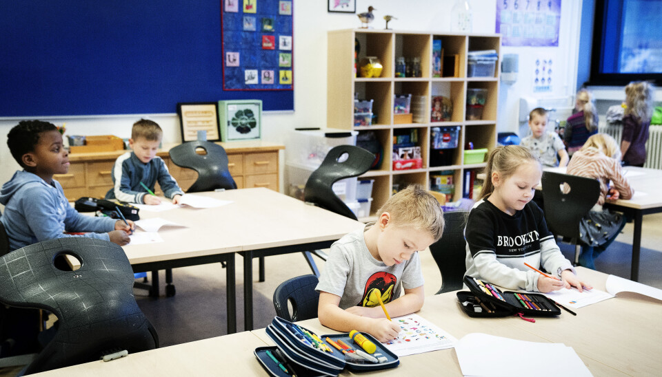 Dei yngste elevane opp til 4. trinn i Kildedamsskolen har fått komme tilbake til klasserommet. Dei yngste elevane opp til 4. trinn i Kildedamsskolen har fått komme tilbake til klasserommet.