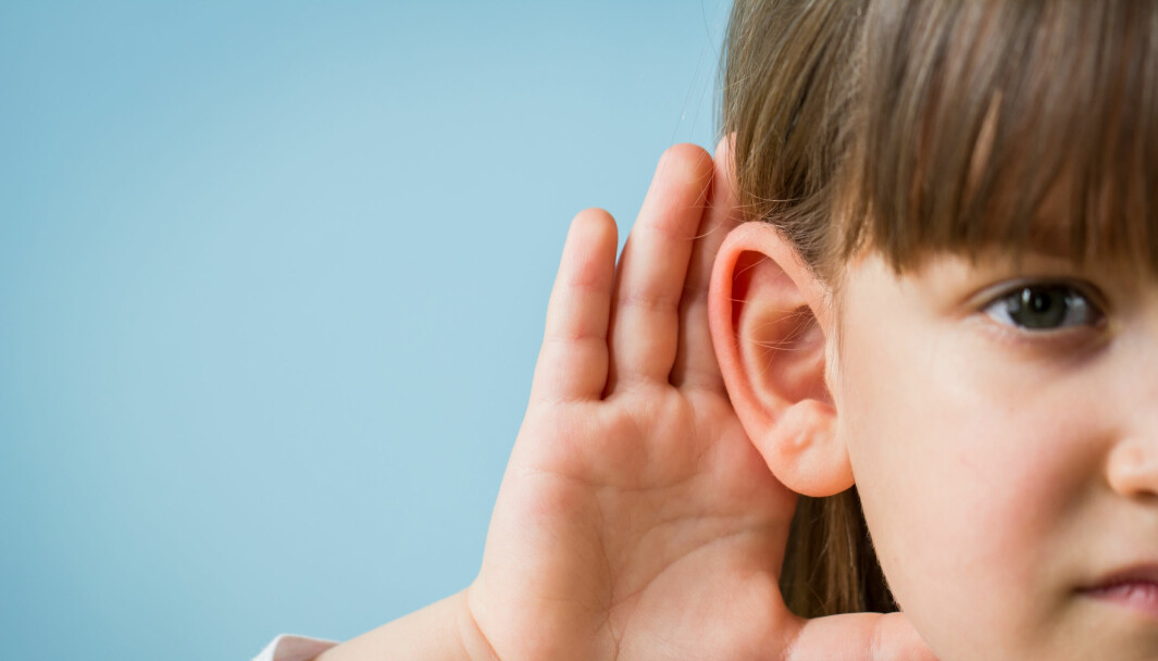 Ved vanlige hørselstester med rene toner i stille rom hører barna normalt. Det norske fagmiljøet har arbeidet lenge for å utvikle tester og diagnostikk av APD.