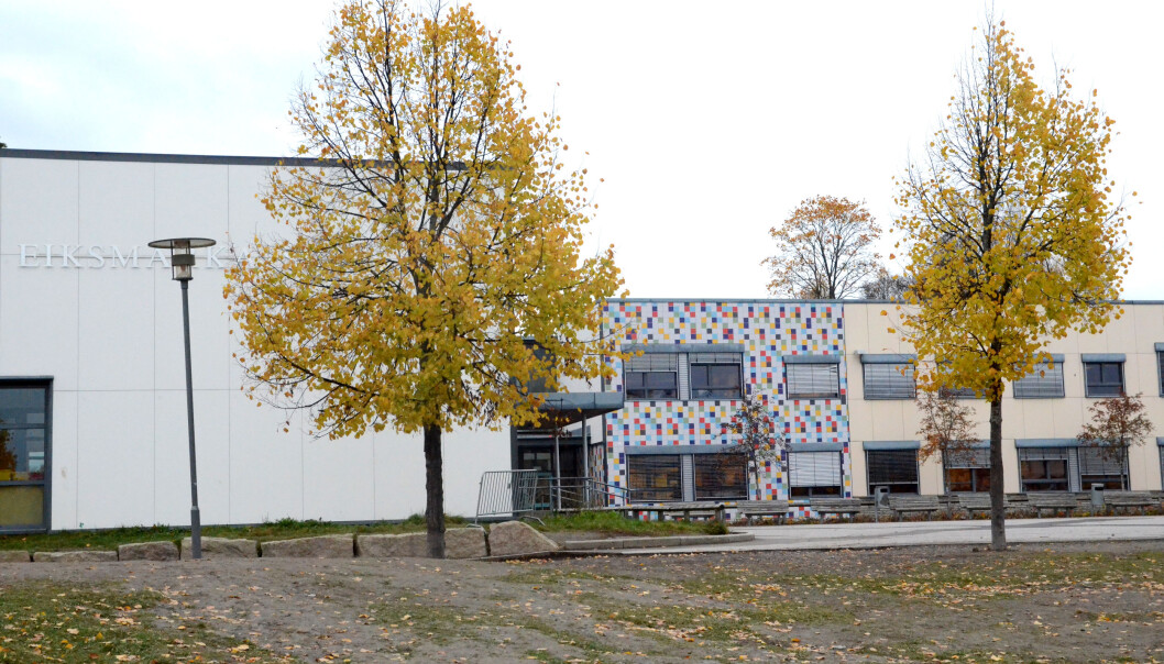 Alle skoler i Bærum settes på rødt nivå. På bildet Eiksmarka skole. Alle skoler i Bærum settes på rødt nivå. På bildet Eiksmarka skole.