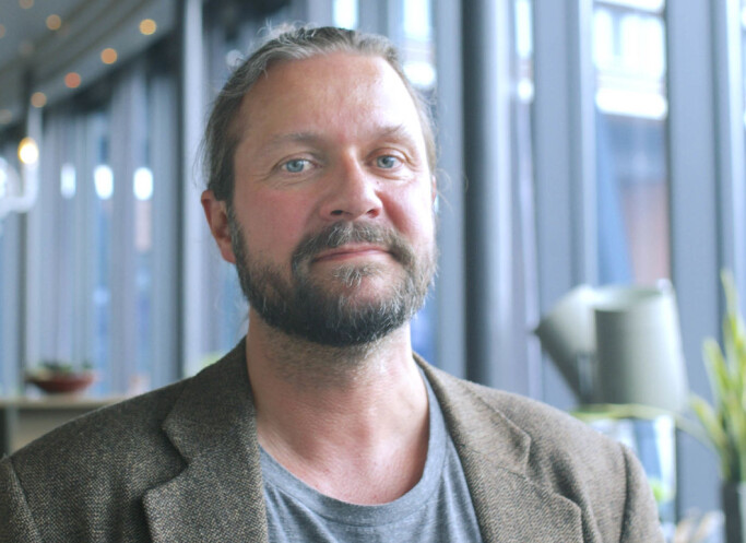 – Å ivareta demokratiske verdier ligger i vårt profesjons-DNA, mener Thomas Nordgård, leder for Utdanningsforbundet Troms og Finnmark – Å ivareta demokratiske verdier ligger i vårt profesjons-DNA, mener Thomas Nordgård, leder for Utdanningsforbundet Troms og Finnmark