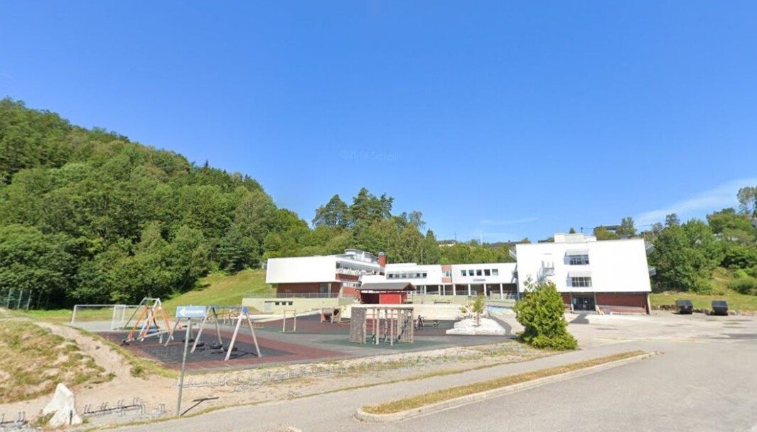 Å barneskole i Lyngdall Å barneskole i Lyngdall