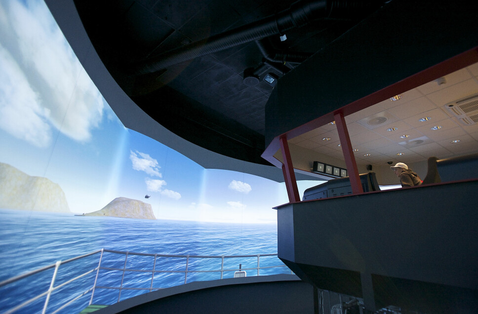 Bildet er av den avanserte simulatoren på Nordkapp maritime fagskole og videregående skole.