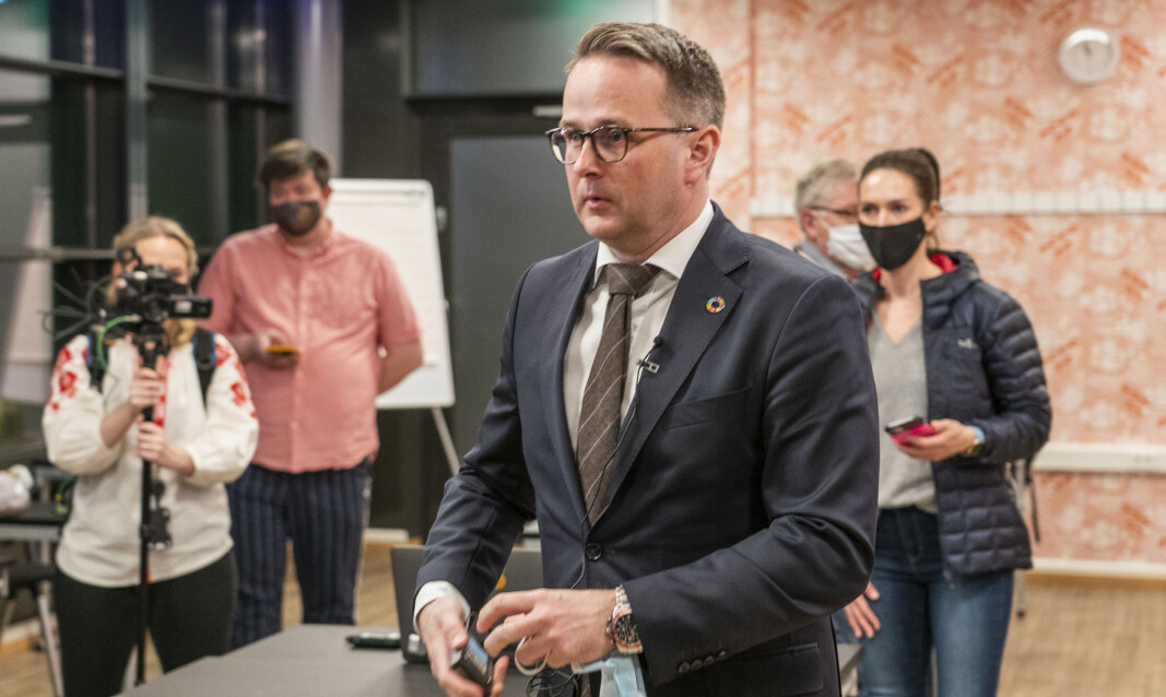 Ifølge riksmekler Mats Wilhelm Ruland er det en krevende mekling. Ifølge riksmekler Mats Wilhelm Ruland er det en krevende mekling.