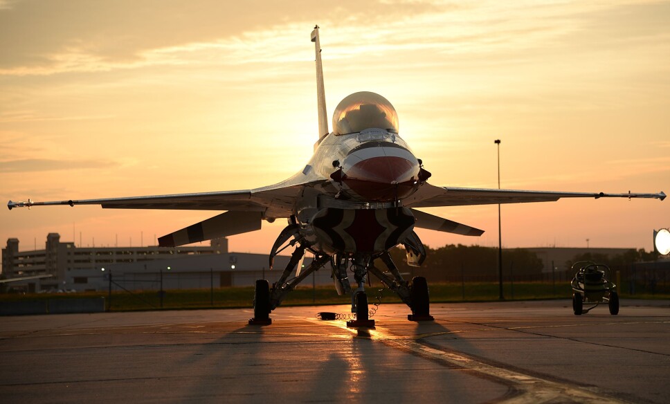 General Dynamics F-16 Fighting Falcon er et amerikansk kampfly. F-16 er det mest tallrike nåværende vestlige kampflyet, med over 4 000 fly produsert siden 1976. Flyet ble bestemt innkjøpt til det norske Luftforsvaret i 1975, og første fly ankom Rygge flystasjon 15. januar 1980. Norge har hatt 74 av denne typen kampfly.