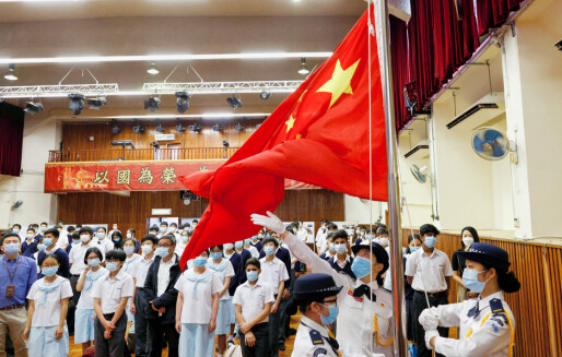 Fire av ti lærarar i Hong Kong vil slutte i jobben