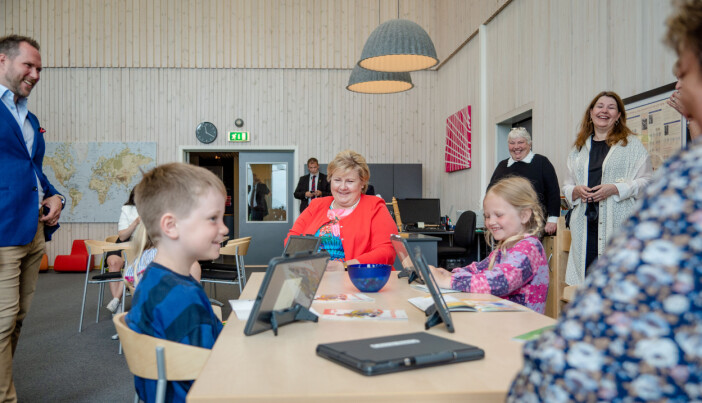 God idé synes elevene da Solberg fortalte om lakrisbåter som mattepremie. God idé synes elevene da Solberg fortalte om lakrisbåter som mattepremie.