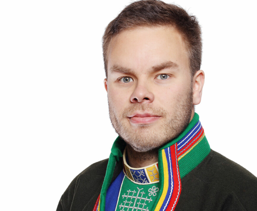 – Vi får tilbakemelding om at samiske barn møter et system bygd for et norsk perspektiv. Vi ønsker at samiske barn skal lære seg samisk språk og bli kjent med samisk kultur, sier sametingsråd Mikkel Eskil Mikkelsen.