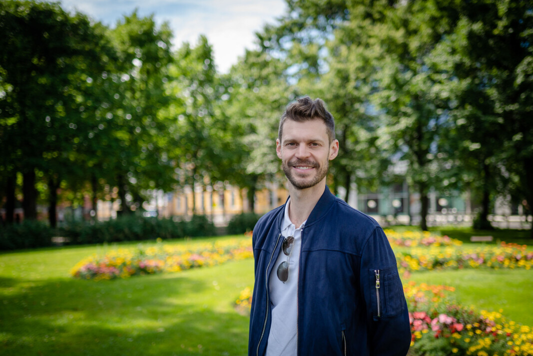 - Karakterbasert inntak premierer barn som er født i riktig familie, sier Bjørnar Moxnes. - Karakterbasert inntak premierer barn som er født i riktig familie, sier Bjørnar Moxnes.