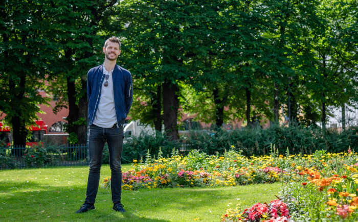 - Når arbeidgiverne syter må vi rette ryggen på vegne av velferdsstaten, sier Moxnes. - Når arbeidgiverne syter må vi rette ryggen på vegne av velferdsstaten, sier Moxnes.