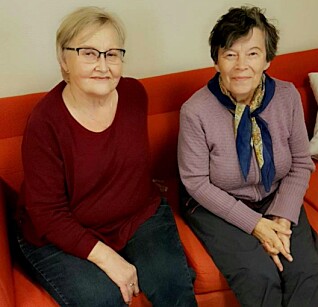 Barnehagen har flere àhkut (bestemødre) som er verdifulle kulturformidlere. De forteller barna om samiske tradisjoner som ikke står i noen bøker. Barnehagen har flere àhkut (bestemødre) som er verdifulle kulturformidlere. De forteller barna om samiske tradisjoner som ikke står i noen bøker.