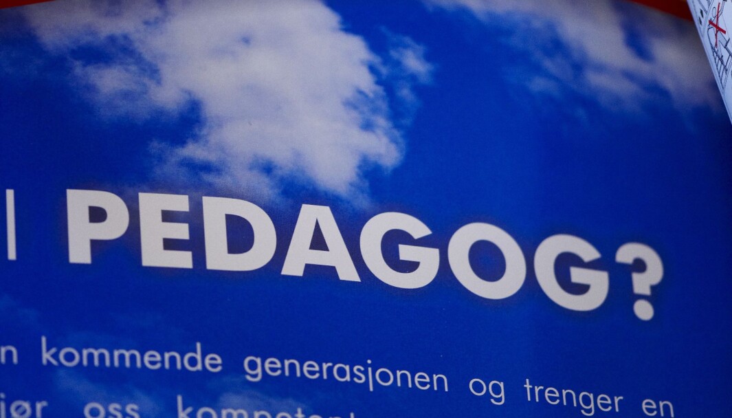 Det er nesten 500 ledige studieplasser på lærerutdanningene. Det er nesten 500 ledige studieplasser på lærerutdanningene.