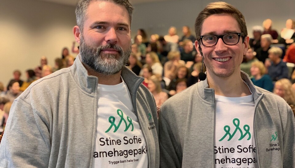 – Målet med barnehagepakken er å styrke de ansattes handlingskompetanse for å avdekke og forebygge vold og overgrep mot barn, sier fagrådgiverne Ole-Morten G. Mouridsen (f.v.) og Harald Dean i Stine Sofies Stiftelse, som har hatt opplæring i barnehager. – Målet med barnehagepakken er å styrke de ansattes handlingskompetanse for å avdekke og forebygge vold og overgrep mot barn, sier fagrådgiverne Ole-Morten G. Mouridsen (f.v.) og Harald Dean i Stine Sofies Stiftelse, som har hatt opplæring i barnehager.