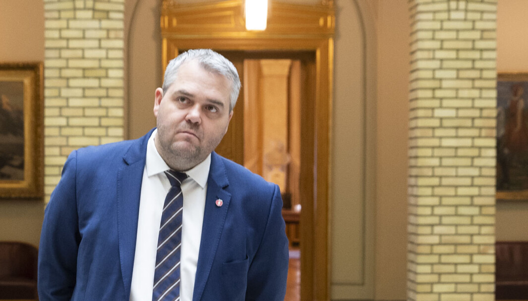 Roy Steffensen og Frp vil gjøre det lettere for skolene å kvitte seg med dårlige lærere. Roy Steffensen og Frp vil gjøre det lettere for skolene å kvitte seg med dårlige lærere.