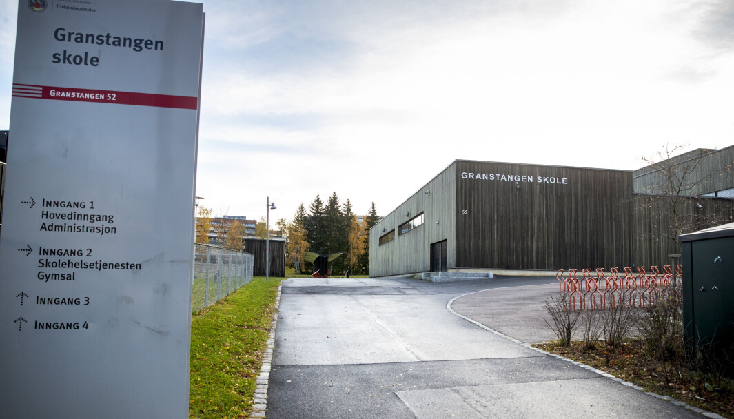 Granstangen skole i Oslo stenger etter at det de siste dagene er påvist smittetilfeller ved skolen. Granstangen skole i Oslo stenger etter at det de siste dagene er påvist smittetilfeller ved skolen.