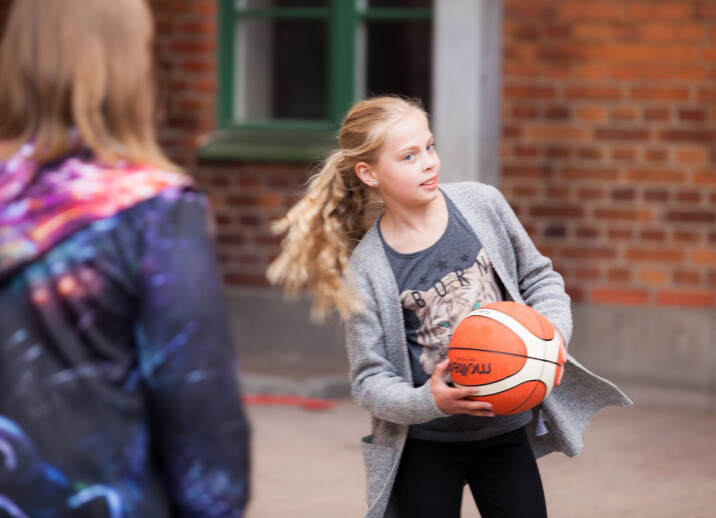 70 prosent av lærerne svarer i en undersøkelse at de er positive til å innføre daglig fysisk aktivitet i skolen.