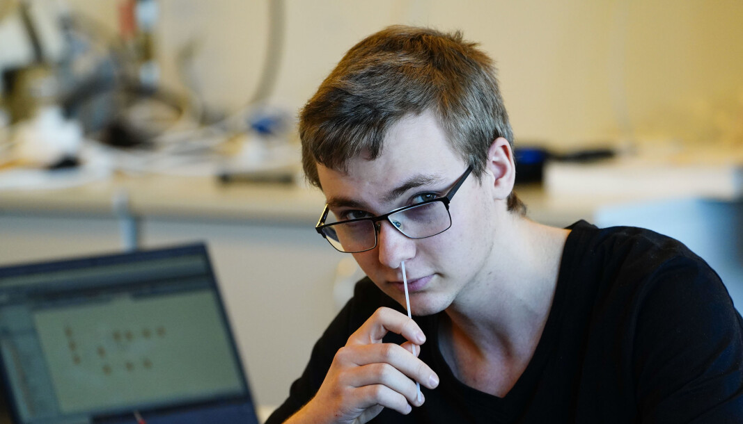 Ørvar Andreas Heggelihaugen ved Kuben videregående testet seg for korona på skolen før sommeren. Nå setter kommunen igjen igang med massetesting. Ørvar Andreas Heggelihaugen ved Kuben videregående testet seg for korona på skolen før sommeren. Nå setter kommunen igjen igang med massetesting.