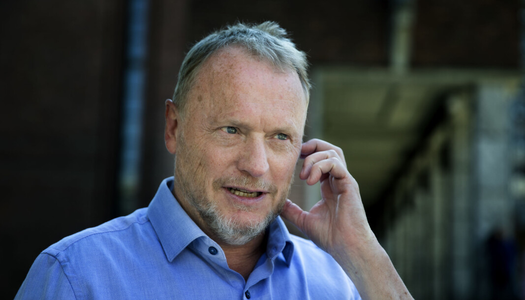 Byrådsleder Raymond Johansen vil ikke sette Oslo-skolen på gult nivå. Byrådsleder Raymond Johansen vil ikke sette Oslo-skolen på gult nivå.