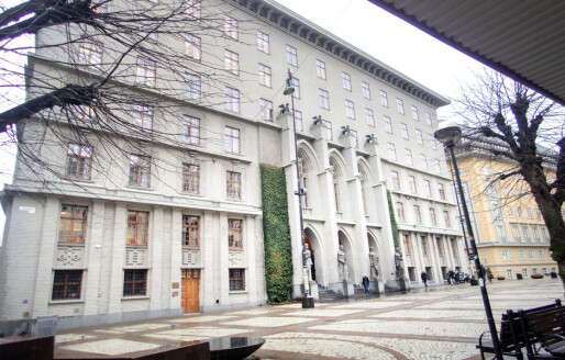 Skoleansatt i Bergen siktet for overgrep mot barn under 14 år