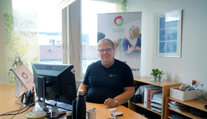 «Vi må være med å påvirke denne alternative karriereveien i vår retning.» Monica Engen, tillitsvalgt for Utdanningsforbundet i Lillehammer «Vi må være med å påvirke denne alternative karriereveien i vår retning.» Monica Engen, tillitsvalgt for Utdanningsforbundet i Lillehammer