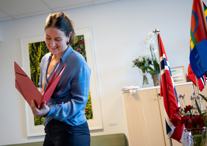 Den nye kunnskapsministeren tok imot Utdanningsnytt på 34-årsdagen sin. Statsråden lover å lytte til dem som har skoa på.