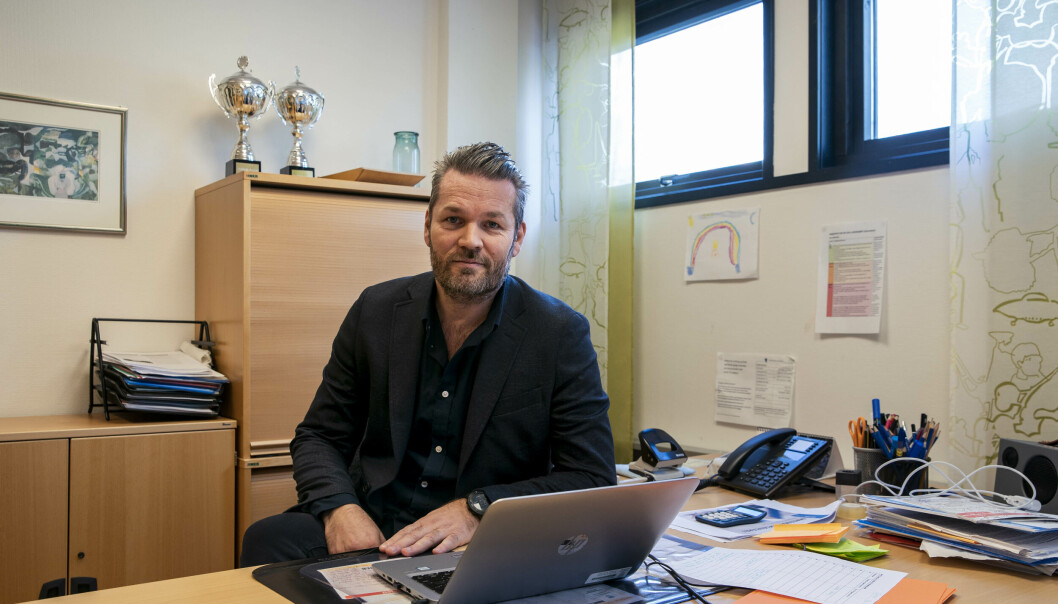 Rektor Tore Valland har fått mange positive tilbakemeldinger fra foresatte på prosjektet med leksefri og utvidet skoledag. Rektor Tore Valland har fått mange positive tilbakemeldinger fra foresatte på prosjektet med leksefri og utvidet skoledag.