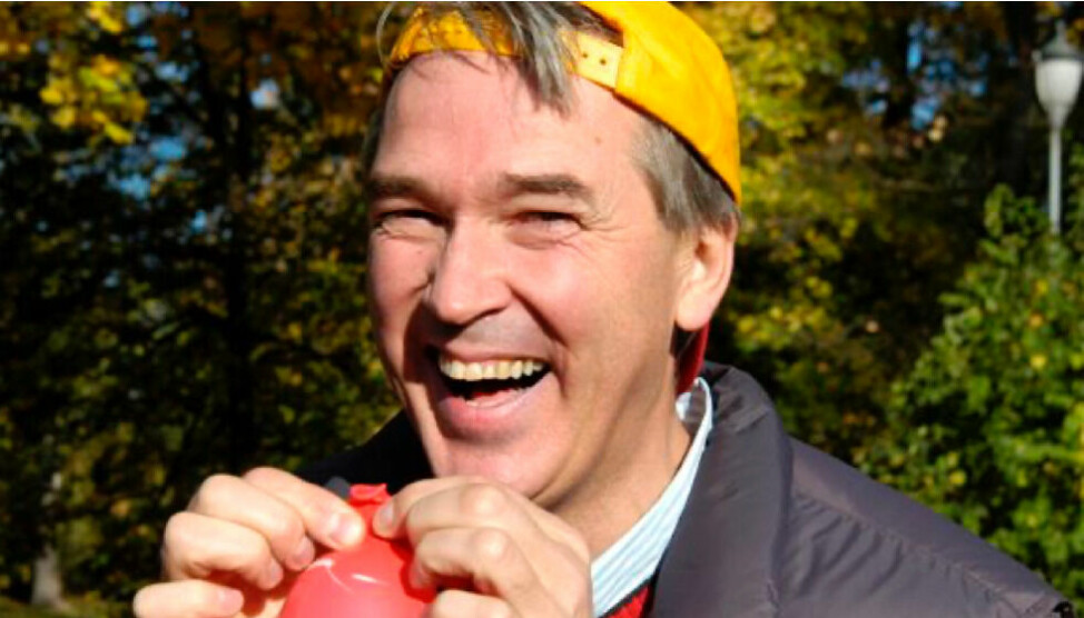 – Humor, latter og smil bygger relasjoner og er viktig for barns psykososiale utvikling, sier overlege Stein Tyrdal ved Oslo universitetssykehus.
