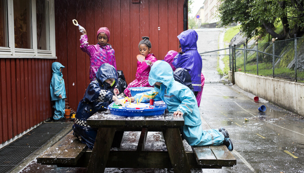 Barn i barnehager i Bergen får fra neste uke ikke matservering i barnehagen.