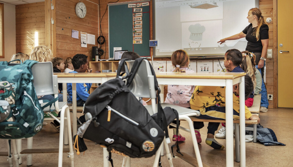 Ansatte i skoler og barnehager unntas fra smittekarantene i arbeidstiden