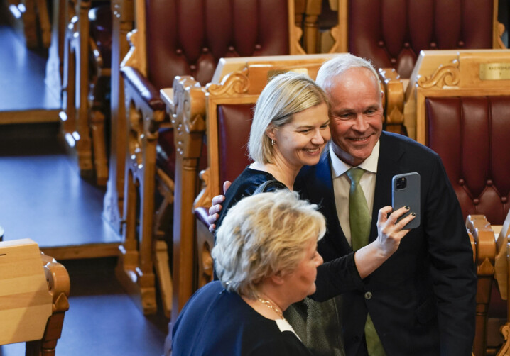 Da Solberg-regjeringen la frem sitt forslag til statsbudsjett for 2022 kunne Guri Melby (V) og Jan Tore Sanner (H) smile av millionene som lå inne til lærerspesialistordningen. Noen måneder senere hadde Støre-regjeringen bestemt å kutte med 115 millioner kroner. Da Solberg-regjeringen la frem sitt forslag til statsbudsjett for 2022 kunne Guri Melby (V) og Jan Tore Sanner (H) smile av millionene som lå inne til lærerspesialistordningen. Noen måneder senere hadde Støre-regjeringen bestemt å kutte med 115 millioner kroner.