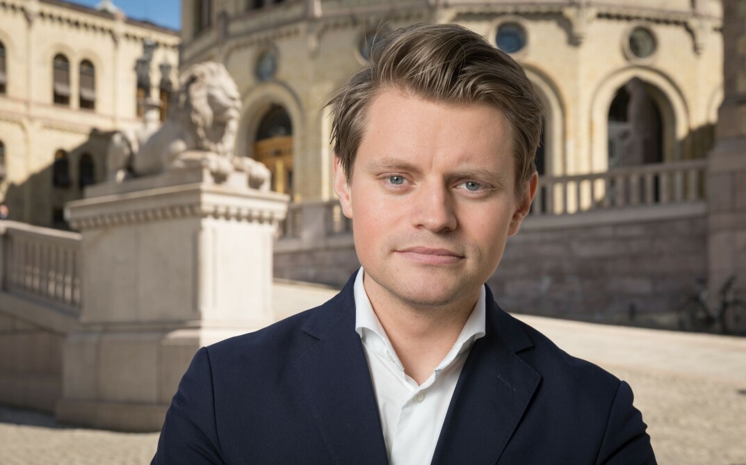 Peter Christian Frølich (H) ber regjeringen svare på hva det helsefaglige grunnlaget var for å innføre rødt nivå i videregående skole. Peter Christian Frølich (H) ber regjeringen svare på hva det helsefaglige grunnlaget var for å innføre rødt nivå i videregående skole.