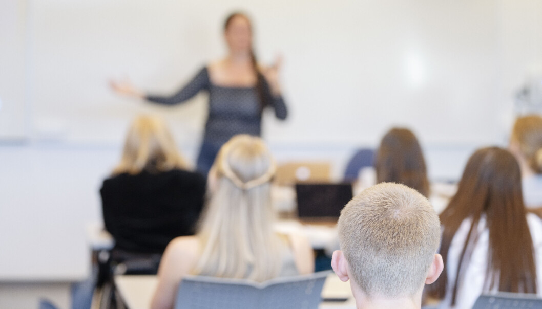I år er det 66 099 jenter på studieforberedende, mens det går 27 884 på yrkesfag. I år er det 66 099 jenter på studieforberedende, mens det går 27 884 på yrkesfag.