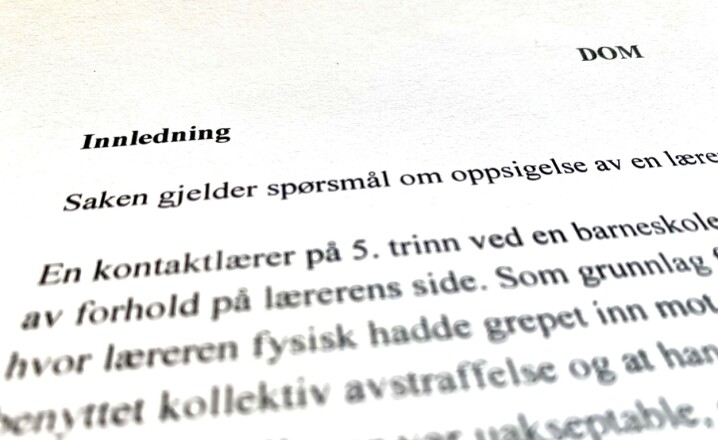 Læreren vant mot kommunen, som måtte ansette ham igjen.