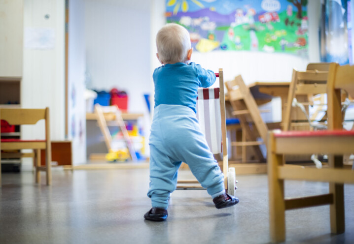 Høyt sykefravær i barnehagene: Situasjonen er prekær