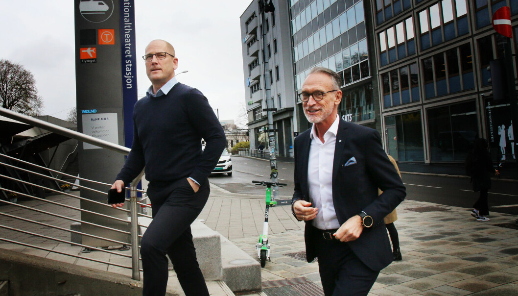 UDF-leder Steffen Handal og KS-direktør Tor Arne Gangsø for fjorårets lønnsforhandlinger. Nå er temperaturen igjen høy mellom de to.
