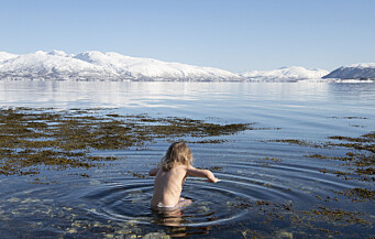 I Bukkespranget naturbarnehage får barna teste isbading
