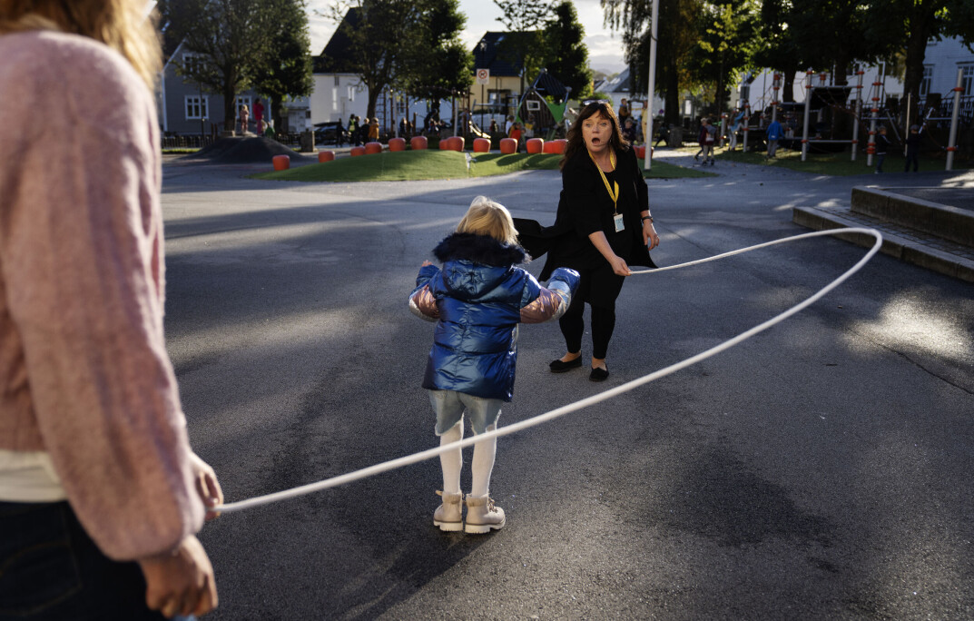 Alle førsteklassinger skal få gratis SFO i tolv timer hver uke, opplyser Kunnskapsdepartementet. Alle førsteklassinger skal få gratis SFO i tolv timer hver uke, opplyser Kunnskapsdepartementet.