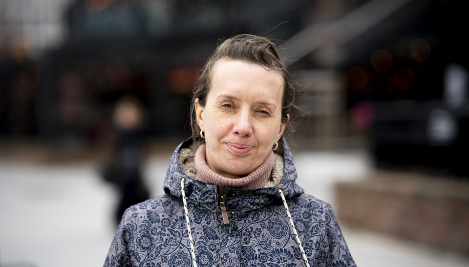 Oksana og barna kom til Trondheim som flyktninger fra krigsherjede Ukraina 10. mars. Oksana er lærer for barn spredt over hele Europa - også i bomberom i Ukraina. Oksana og barna kom til Trondheim som flyktninger fra krigsherjede Ukraina 10. mars. Oksana er lærer for barn spredt over hele Europa - også i bomberom i Ukraina.