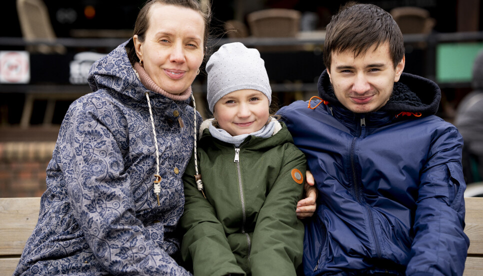 Oksana og barna Nazar og Oleksandra. Oksana og barna Nazar og Oleksandra.