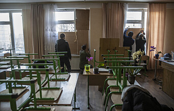 Skoler i Kyiv gjenåpner som hjemmeskole