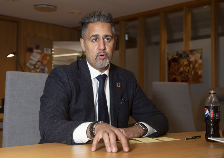 Venstre og Abid Raja etterlyser tiltak for at elever skal kunne 'hente inn det tapte'. Venstre og Abid Raja etterlyser tiltak for at elever skal kunne 'hente inn det tapte'.