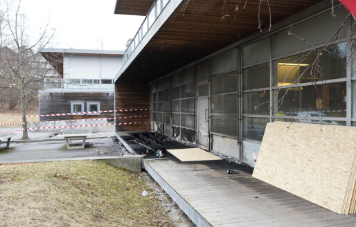 Mistanke om påsatt brann ved skole i Bærum